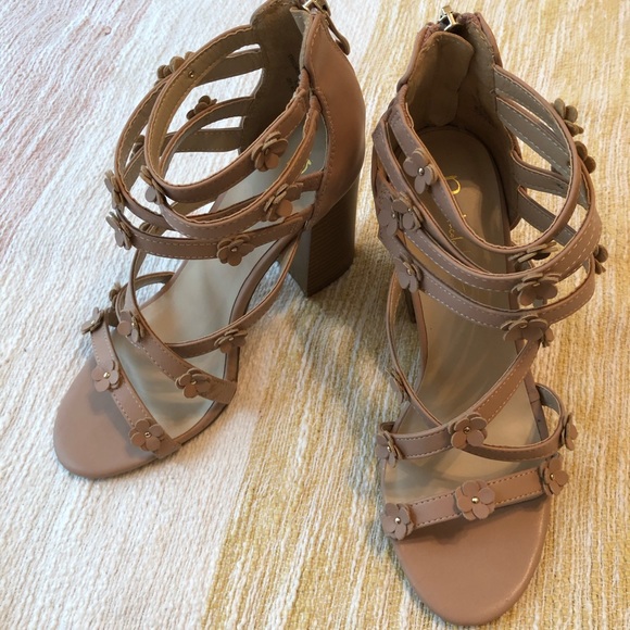 ❌SOLD❌ - Picture 2 of 4